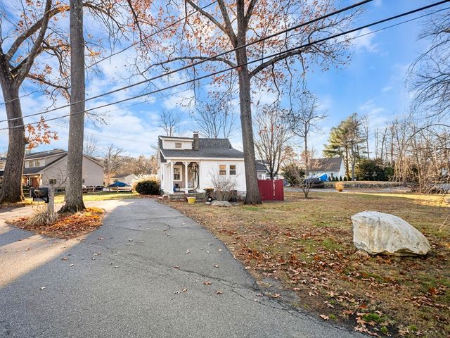 20 Byrne Avenue, Westford, MA 01886