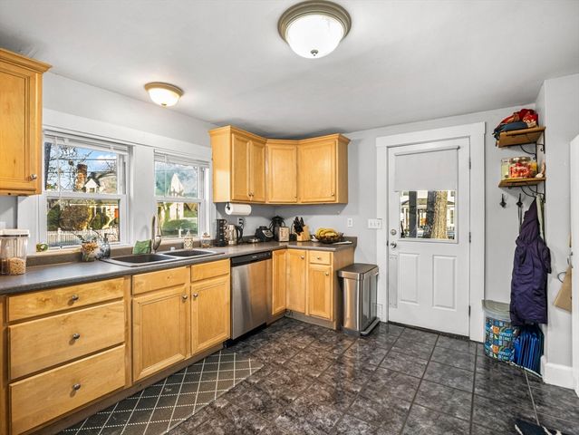 20 Byrne Avenue, Westford, MA 01886