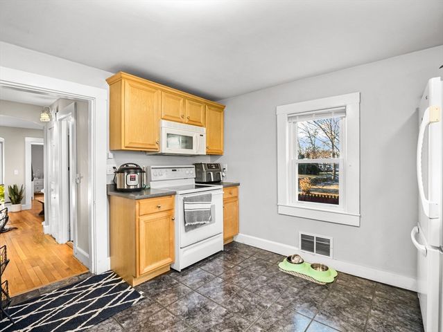 20 Byrne Avenue, Westford, MA 01886