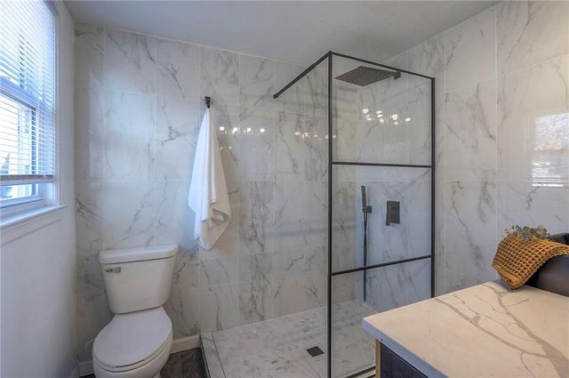 6531 Holmes Road, Kansas City, MO 64131