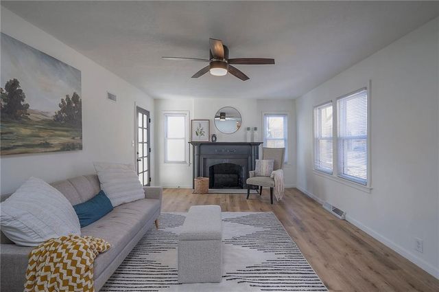 6531 Holmes Road, Kansas City, MO 64131