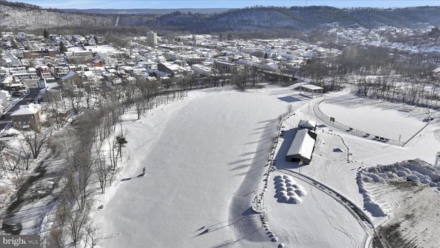 135 W COLUMBIA ST, Schuylkill Haven, PA 17972