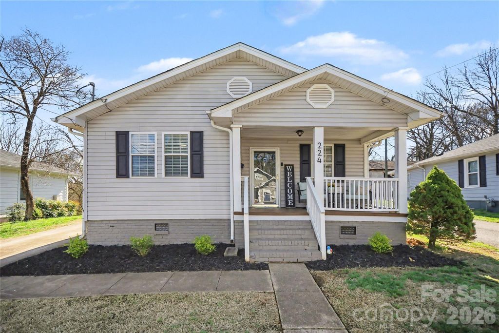 224 10th Street, Cramerton, NC 28032