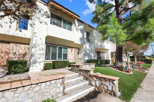 360 Meadow Court, Brea, CA 92821
