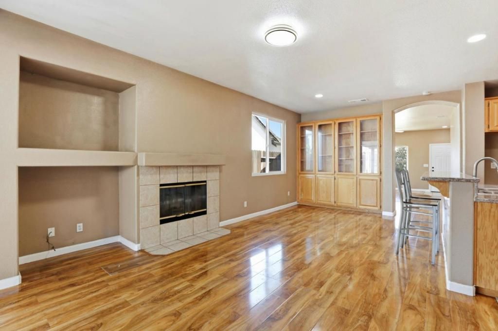 Image 10 of property listing at 8506 Tambor Way, Elk Grove, CA 95758