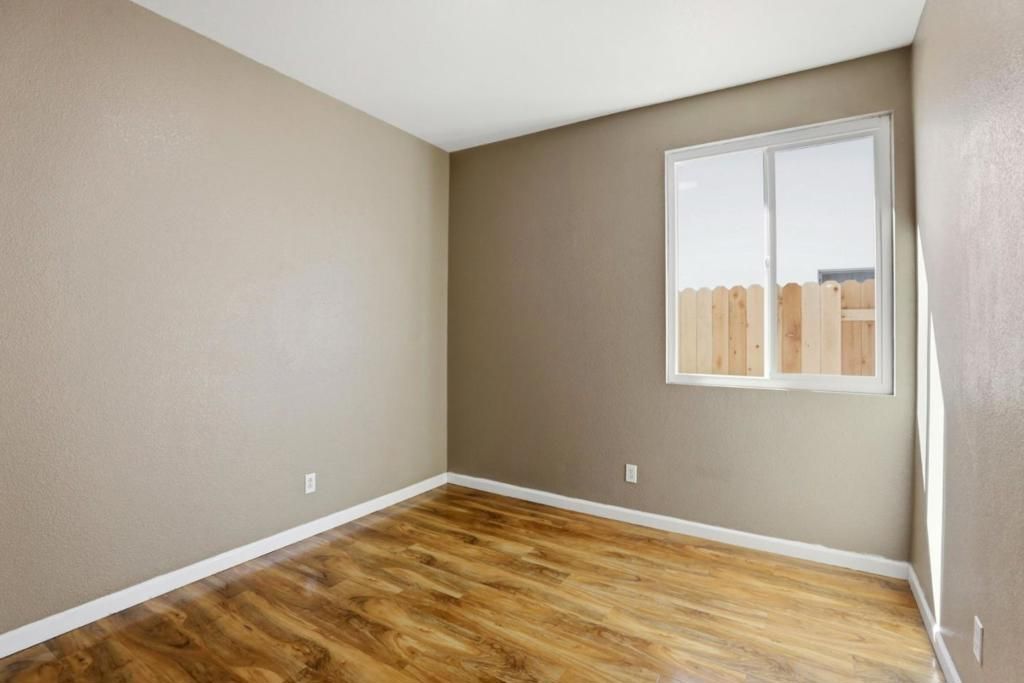 Image 15 of property listing at 8506 Tambor Way, Elk Grove, CA 95758