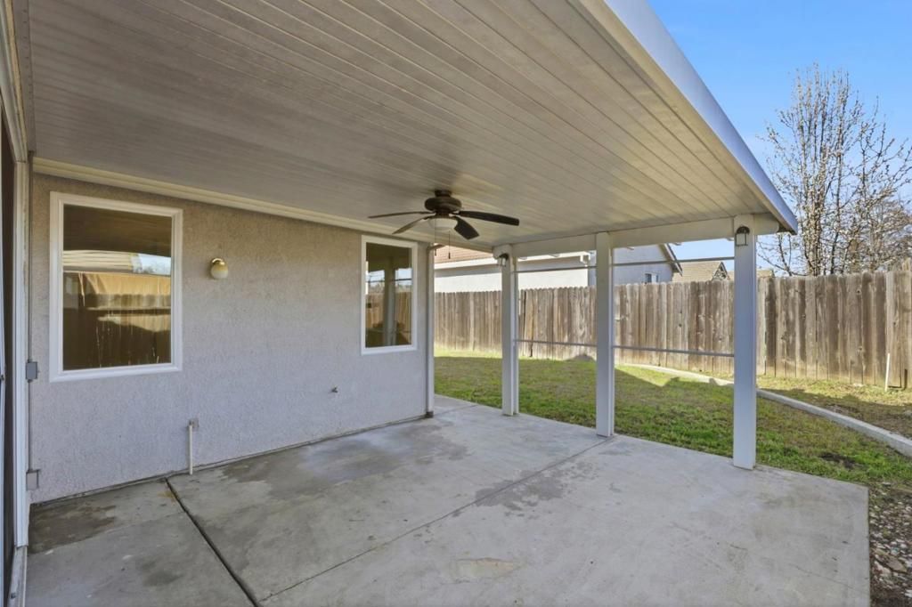 Image 32 of property listing at 8506 Tambor Way, Elk Grove, CA 95758