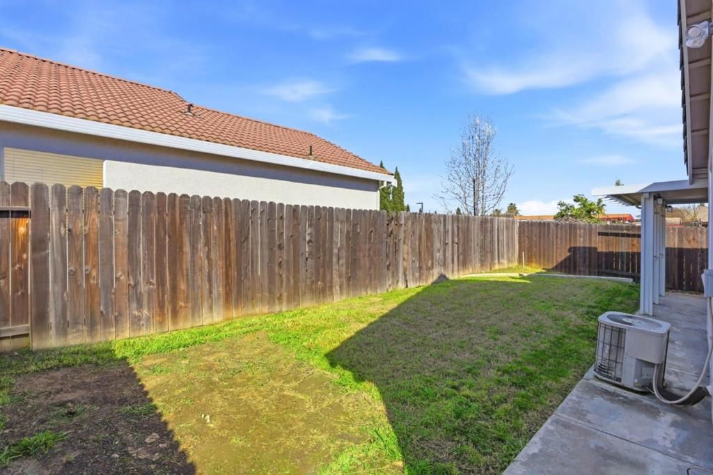Image 34 of property listing at 8506 Tambor Way, Elk Grove, CA 95758