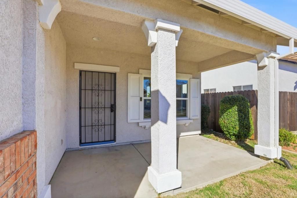 Image 4 of property listing at 8506 Tambor Way, Elk Grove, CA 95758