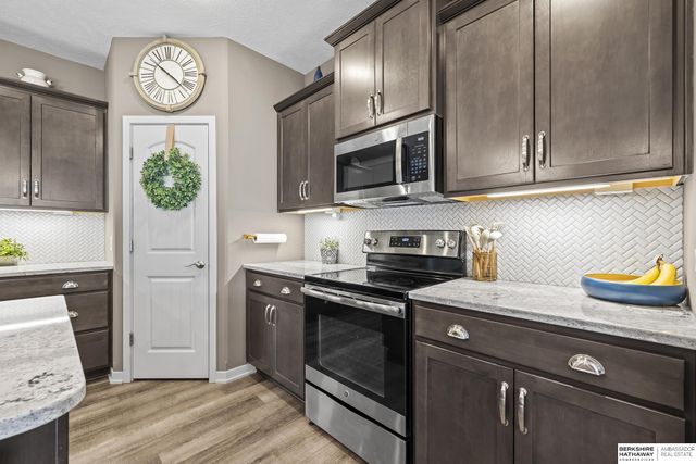 2208 N 188th Terrace, Omaha, NE 68022