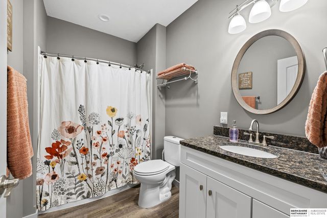 2208 N 188th Terrace, Omaha, NE 68022