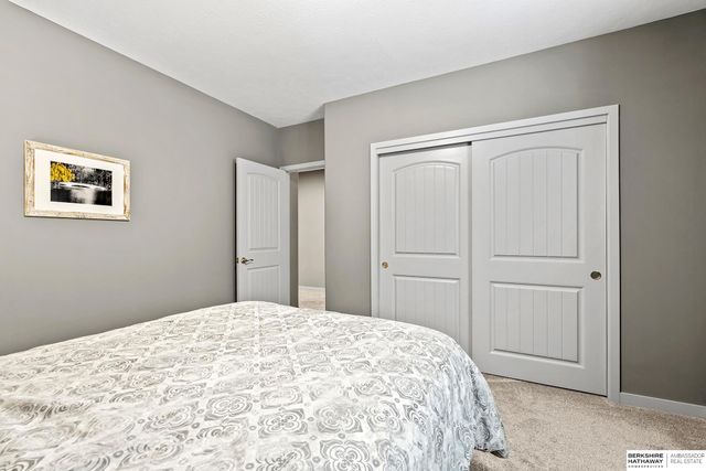2208 N 188th Terrace, Omaha, NE 68022