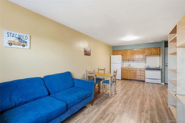 13716 88th Street, Ozone Park, NY 11417