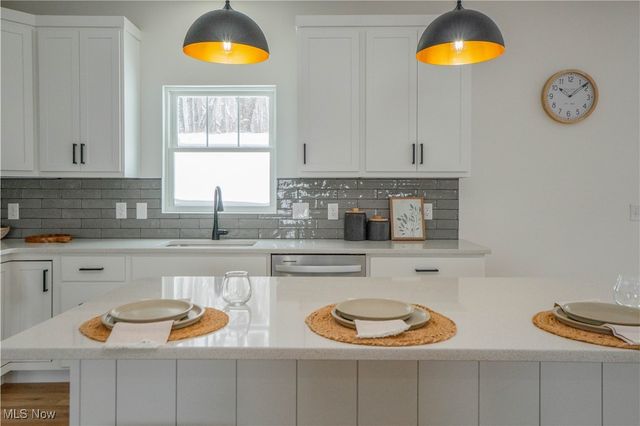 8421 Wadsworth Road, Wadsworth, OH 44281