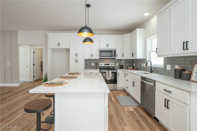 8421 Wadsworth Road, Wadsworth, OH 44281