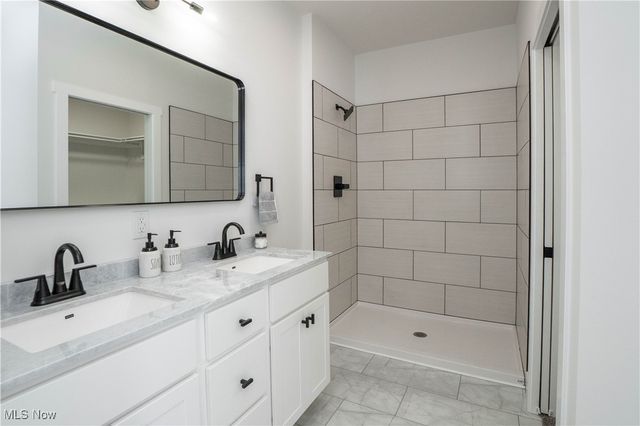 8421 Wadsworth Road, Wadsworth, OH 44281