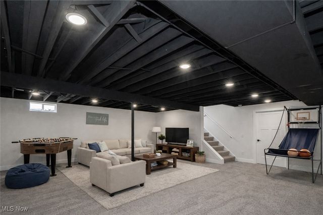 8421 Wadsworth Road, Wadsworth, OH 44281