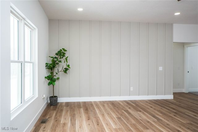 8421 Wadsworth Road, Wadsworth, OH 44281