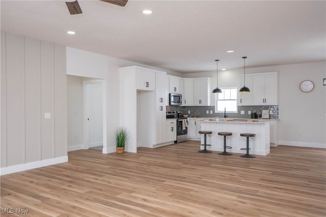 8421 Wadsworth Road, Wadsworth, OH 44281