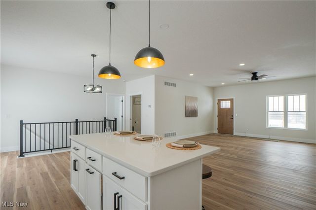 8421 Wadsworth Road, Wadsworth, OH 44281