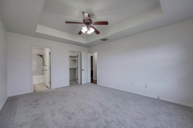 820 S Quade Road S, Springfield, MO 65802