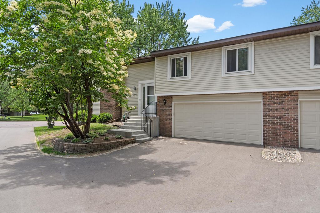13906 Herald Way, Apple Valley, MN 55124 — exterior