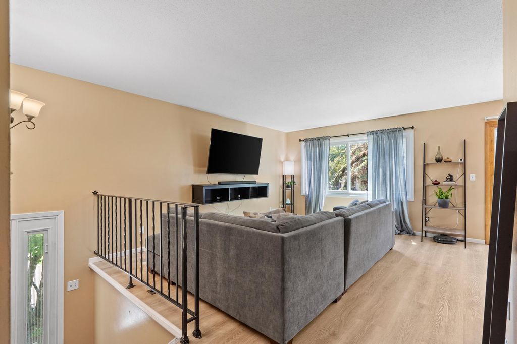 13906 Herald Way, Apple Valley, MN 55124 — photo 5