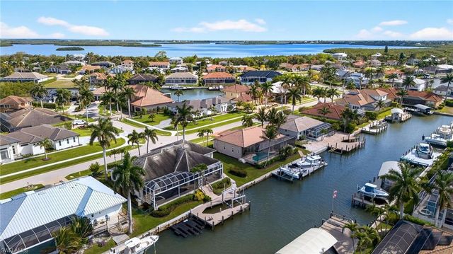 140 Starfish CT, Marco Island, FL 34145