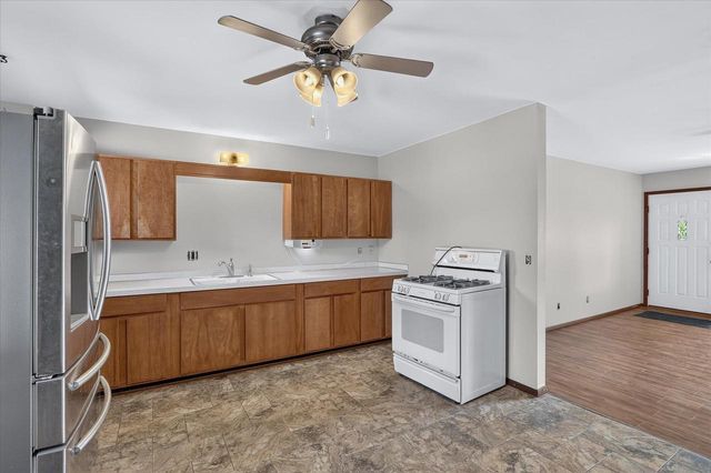 2218 Pioneer Road, Janesville, WI 53546