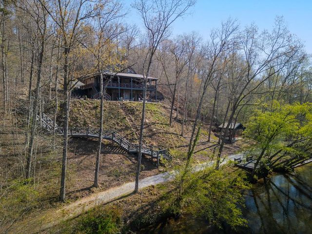 207 Arrow Way, Mineral Bluff, GA 30559