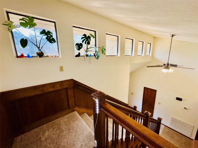 201 Westwood Drive E, Trinity, TX 75862