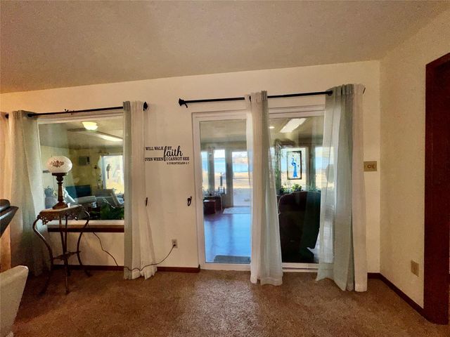 201 Westwood Drive E, Trinity, TX 75862