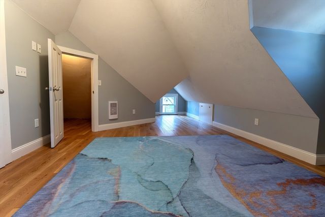 118 Newburg Street 118, Boston, MA 02131