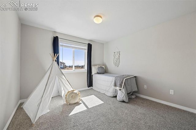 6990 Winnicut Drive, Colorado Springs, CO 80925