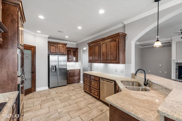 240 Rachel Lane, Bossier City, LA 71111