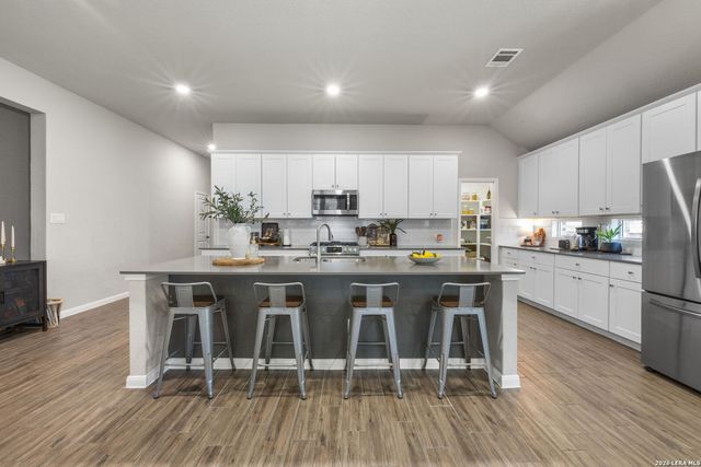 31752 MEANDER LN, Bulverde, TX 78163
