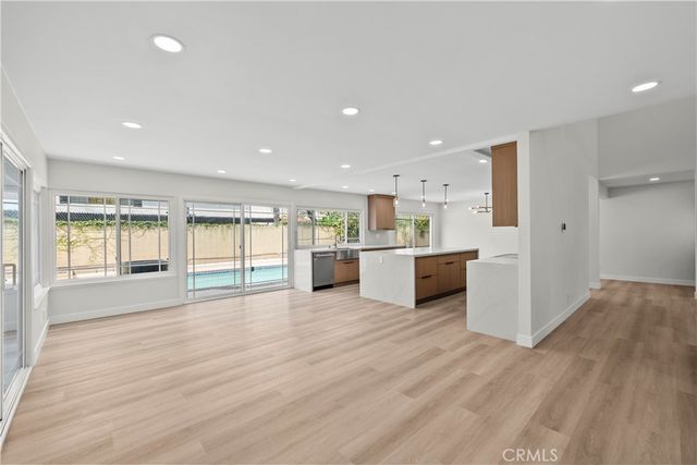 5437 Vista Fortuna, Cypress, CA 90630