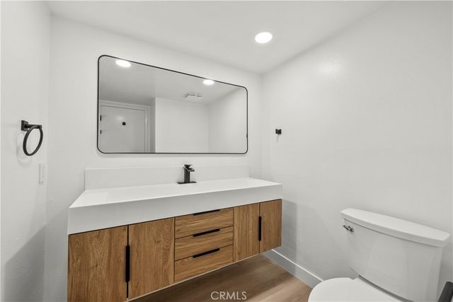 5437 Vista Fortuna, Cypress, CA 90630