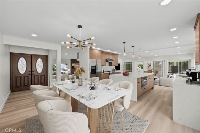 5437 Vista Fortuna, Cypress, CA 90630