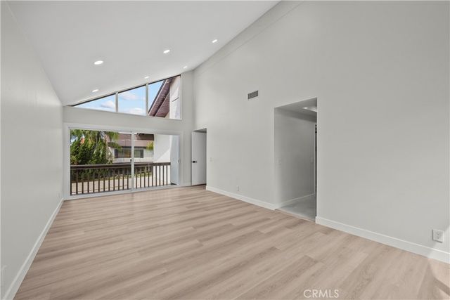 5437 Vista Fortuna, Cypress, CA 90630