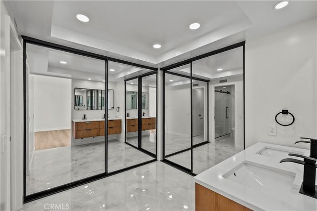 5437 Vista Fortuna, Cypress, CA 90630