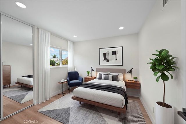 5437 Vista Fortuna, Cypress, CA 90630