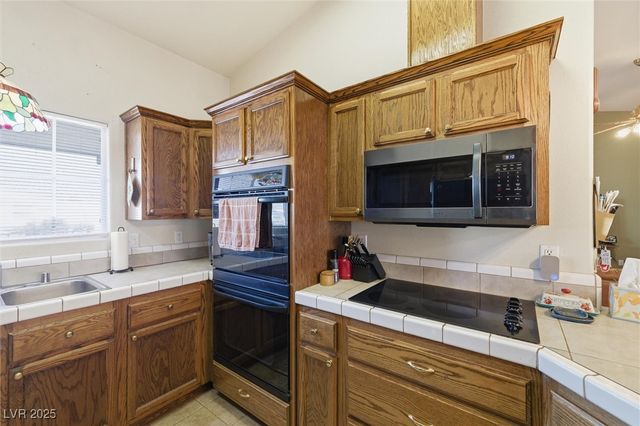 421 Big Five Road, Pahrump, NV 89048