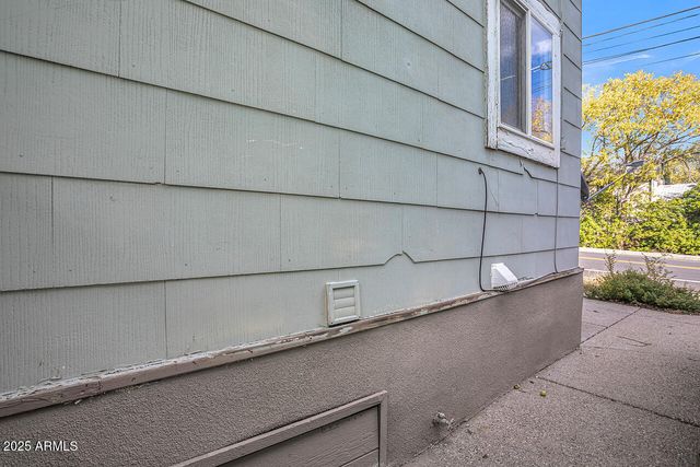 903 W CLAY Avenue, Flagstaff, AZ 86001