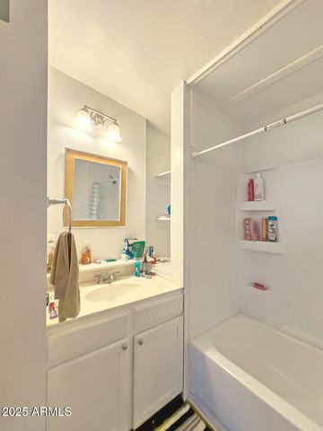 903 W CLAY Avenue, Flagstaff, AZ 86001