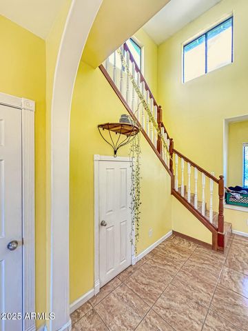 903 W CLAY Avenue, Flagstaff, AZ 86001