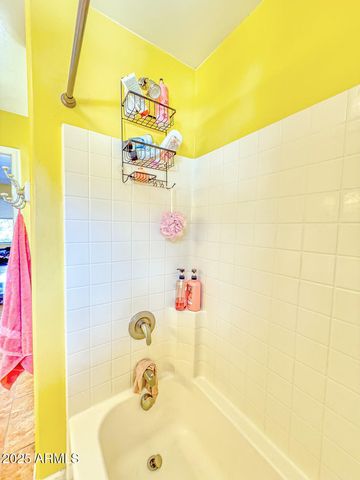 903 W CLAY Avenue, Flagstaff, AZ 86001