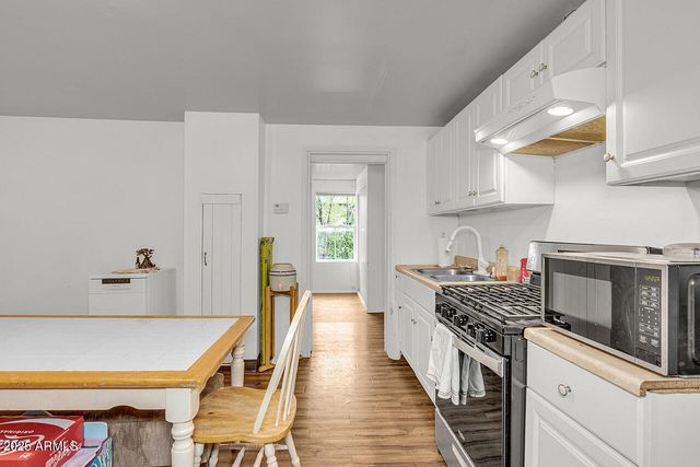 903 W CLAY Avenue, Flagstaff, AZ 86001