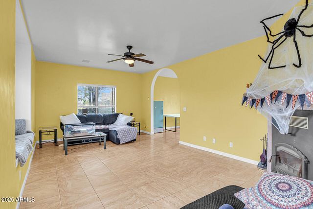 903 W CLAY Avenue, Flagstaff, AZ 86001