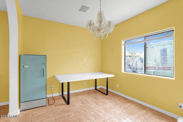 903 W CLAY Avenue, Flagstaff, AZ 86001